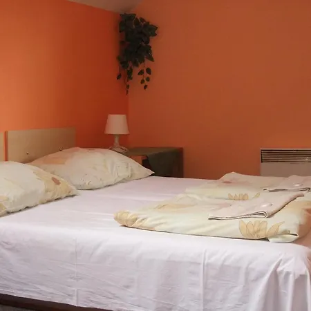 Hotel Formule 2*