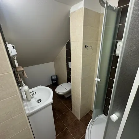 Hotel Formule 2*